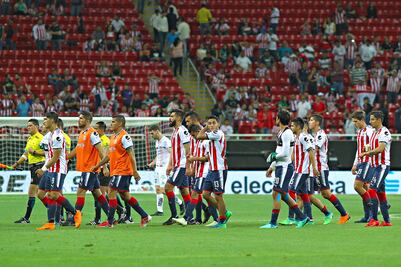 Las Chivas se caen a pedazos