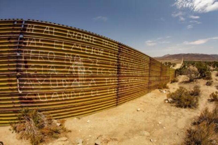 Tecate, el pozo de los migrantes 