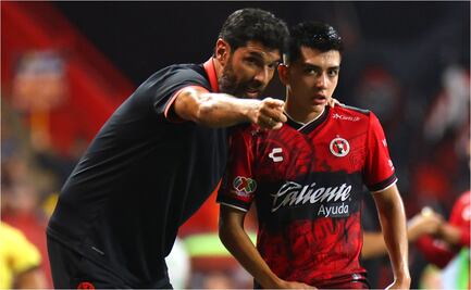El Loco Abreu revela lo que hace Gilberto Mora fuera de sus entrenamientos; contó sus secretos