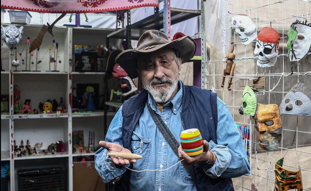 Juguetes artesanales en la colonia Roma. Foto: Gabriel Pano/EL UNIVERSAL