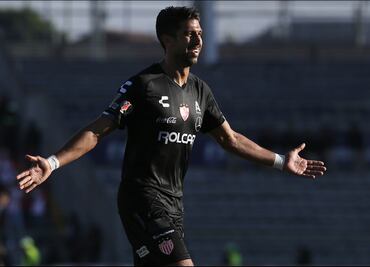 Puebla anuncia a Lalo Herrera como su nuevo refuerzo