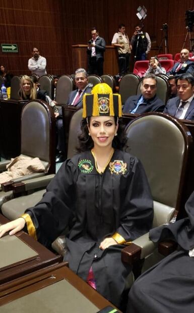 Así Yrma Lydya, víctima de feminicidio en un restaurante, fue reconocida en el Senado y Cámara de Diputados 