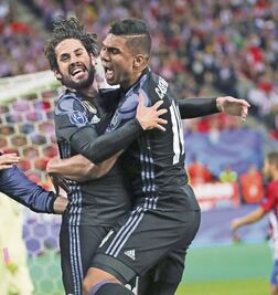 Tren blanco a Cardiff