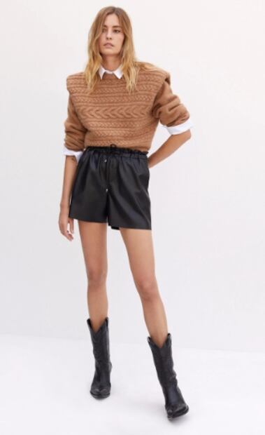 El suéter más en tendencia del otoño lo vimos en la pasarela de Isabel Marant