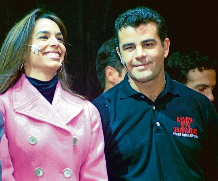 Con su esposo Eduardo Capetillo, protagonizó la obra en 2004. Foto: Archivo / EL UNIVERSAL