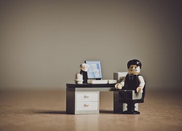 5 consejos para evitar dolores o lesiones al hacer home office