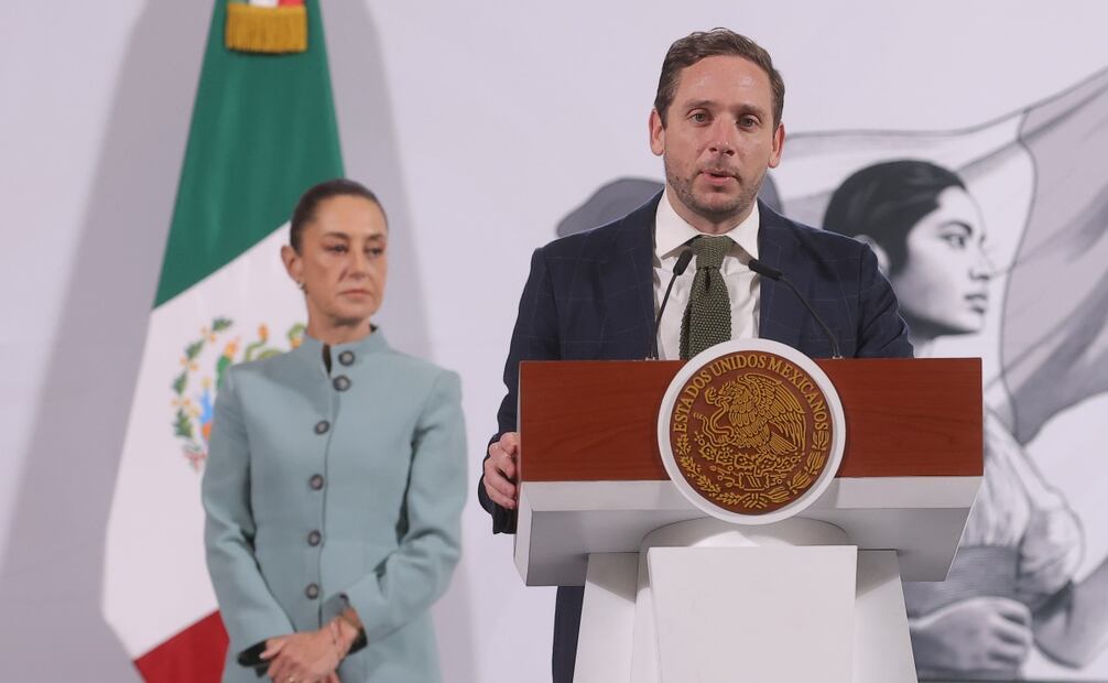 Como parte del avance de la compra consolidada de medicamentos e insumos, el subsecretario de Integración y Desarrollo del Sector Salud, Eduardo Clark García Dobarganes, informó que, del 3 al 15 de marzo comenzará la recepción de medicamentos e insumos en hospitales y almacenes de todos los estados del país. Foto: Gabriel Pano / EL UNIVERSAL