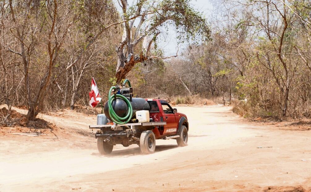 Las autoridades encabezan y permiten la contaminación al facilitar las descargas de pipas con aguas sucias de hoteles, denuncian los pobladores. Foto: Mario A. Martínez
