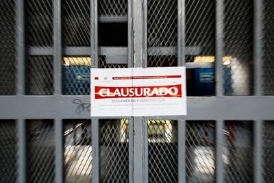 Detienen a trabajadores municipales por intento de extorsión en Naucalpan