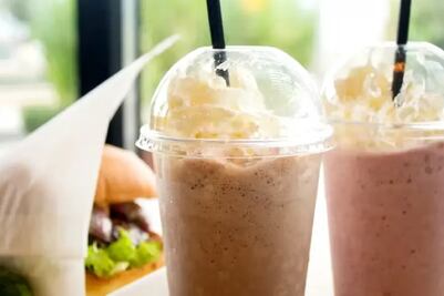 Mueren al menos 3 personas en EU tras consumir malteadas contaminadas