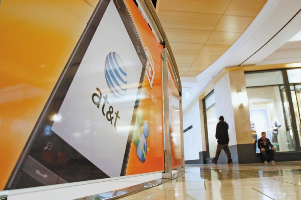 Merc ado. Entre abril y junio, el IFT canalizó 2 mil 778 quejas; a AT&T le correspondieron 801, a Telmex 765, a Movistar 354, a Telcel 252 y a Megacable 162. (ARCHIVO EL UNIVERSAL)