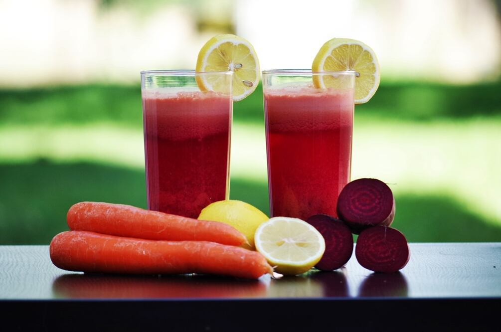 Los jugos naturales contienen menos azúcar que un néctar / FOTO: Pexels
