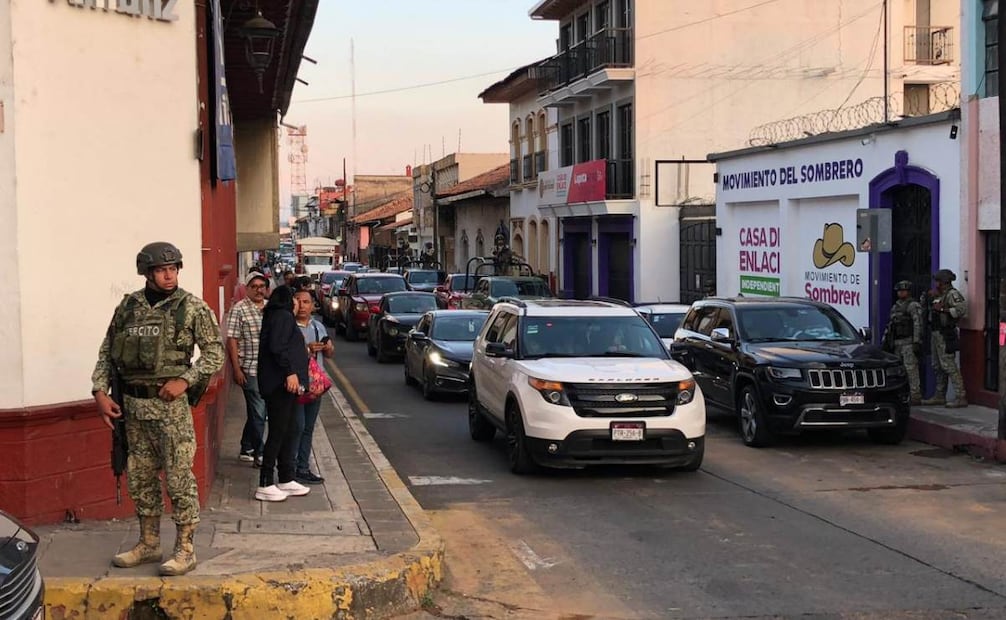 La alcaldesa sustituta de Uruapan llegó a la Casa del Movimiento del Sombrero en medio de un fuerte dispositivo de seguridad (05/11/2025). Foto: Especial