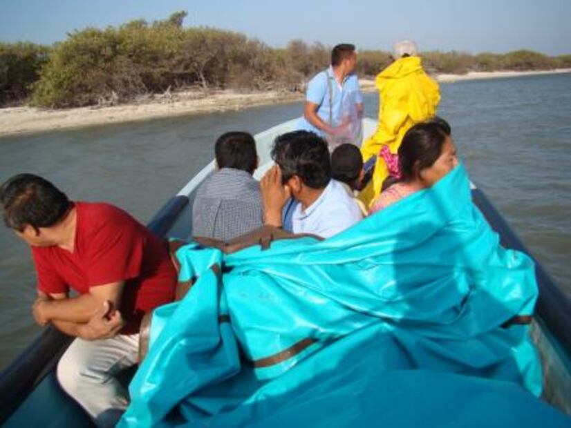 Habitantes de Santa María del Mar, Oaxaca, exigen a AMLO terminar con aislamiento