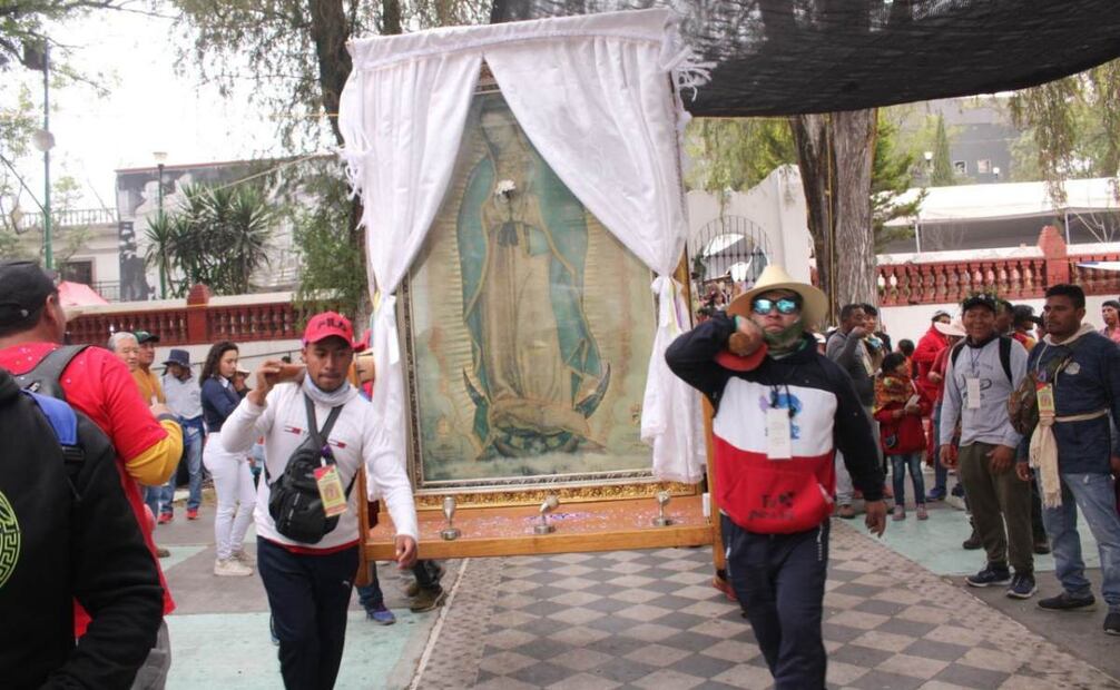 Decenas de peregrinos esperan arribar a la Basílica (18/02/2025). Foto: Especial