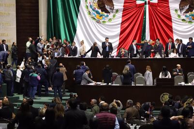 Tras altercado entre PAN y Morena reanudan sesión en San Lázaro