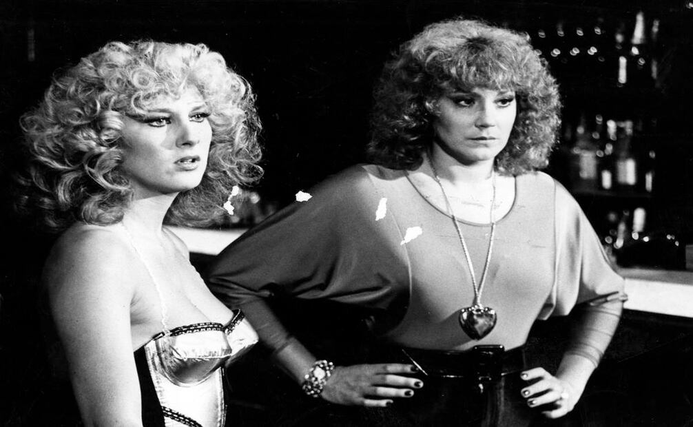 La telenovela “Agujetas de color de rosa” fue uno de los proyectos que catapultaron a la fama a la cantante y actriz Julissa (der.), que en la foto aparece con Christian Bach (izq.). Archivo EL UNIVERSAL.