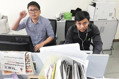 Dan a periodistas cárcel en Myanmar
