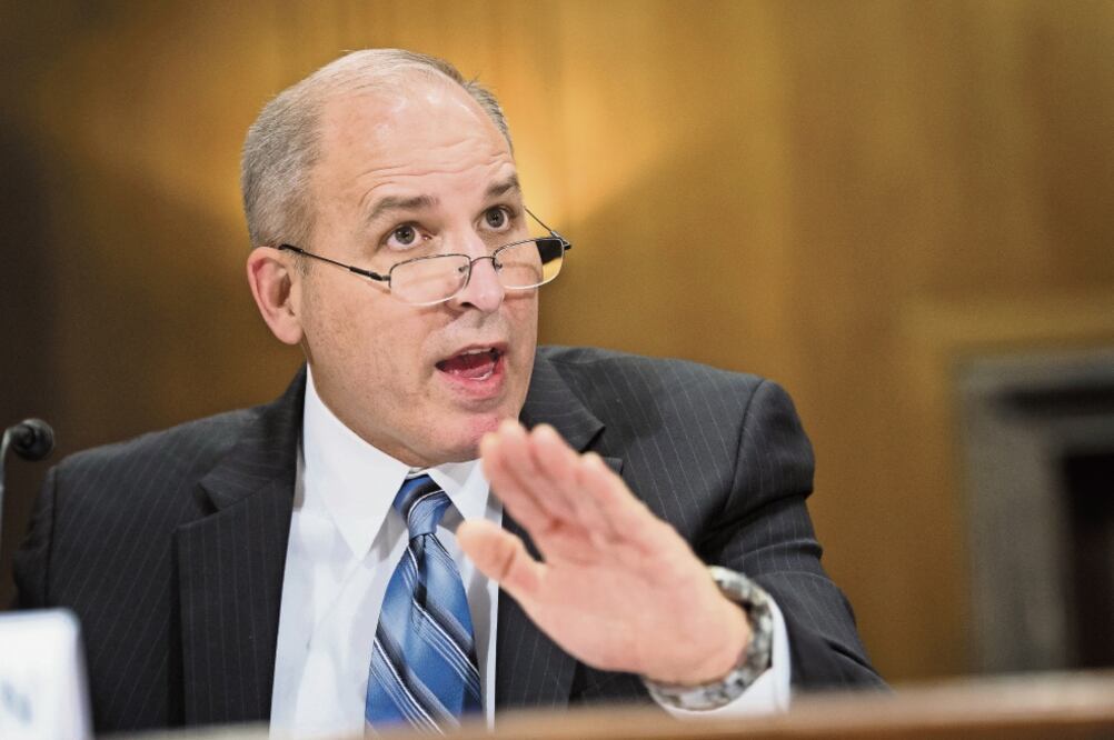 Postura. Mark Morgan, exjefe de la Patrulla Fronteriza, es un defensor de la construcción del muro con México / CLIFF OWEN. AP