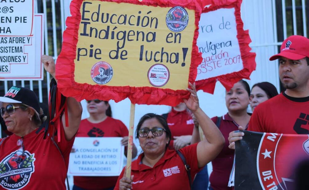 Miles de maestros marcharon por las calles de Hermosillo, Sonora (30/05/2025). Foto: Javier Escobar / EL UNIVERSAL