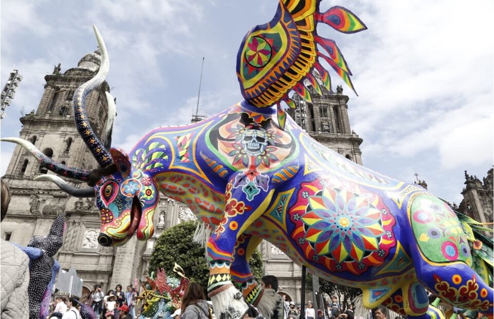 Debido al Desfile de los Alebrijes monumentales y a la Marcha Zombie, los cuales se realizarán este sábado 19 de octubre, las autoridades implementaron un importante dispositivo vial. (Foto: especial)