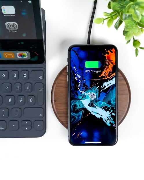 Pasa batería de un celular a otro sin cables 