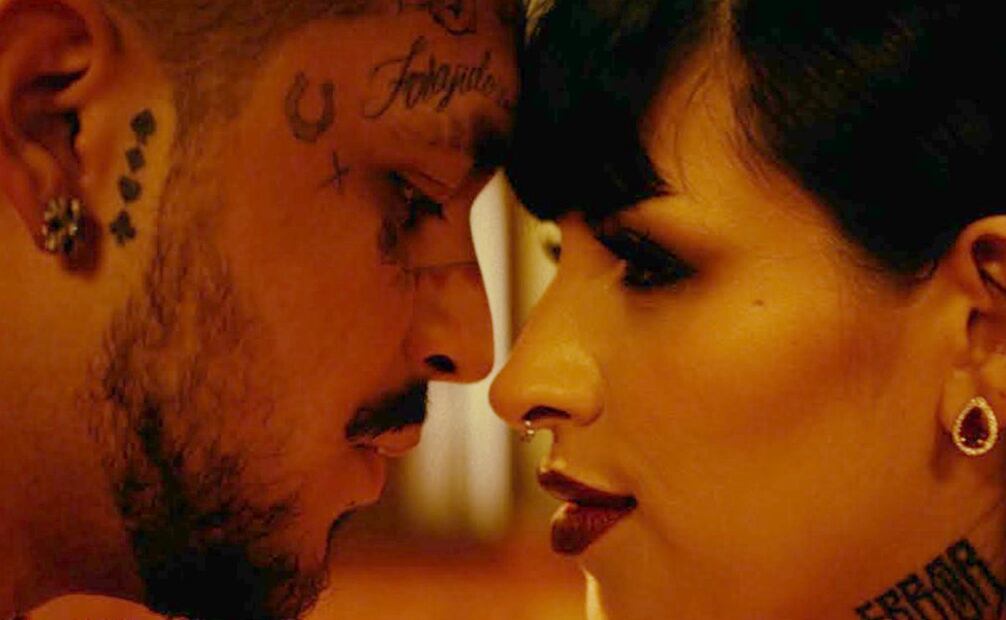 Christian Nodal y Cazzu en el video "Cazzualidades".