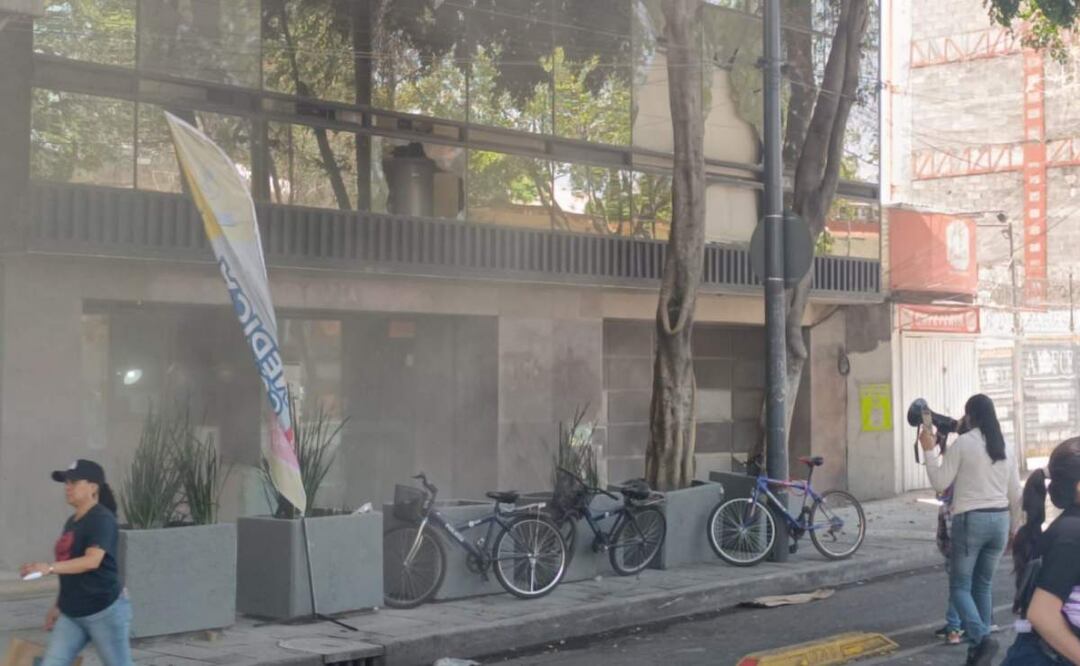 Colectivo feminista bloquea Río de la Loza en la Cuauhtémoc, CDMX (28/03/2025). Foto: Juan Carlos Williams / EL UNIVERSAL