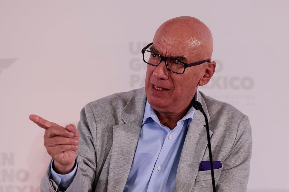 El dirigente nacional de partido político Movimiento Ciudadano, Dante Delgado habla durante el foro "Un buen gobierno para México" hoy, en Ciudad de México (México). Foto: José Méndez / EFE