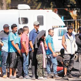 Dará Sibiso 6 mil pesos a migrantes 