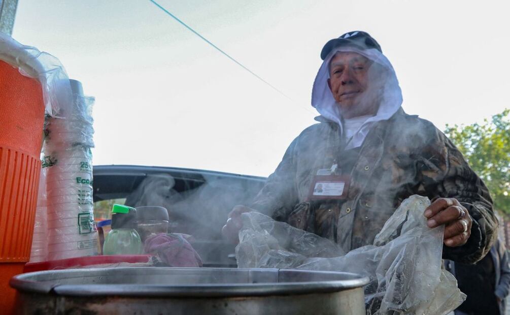 Historias de tamal: tradición y esfuerzo en el Día de la Candelaria; vendedores duplican su producción. Foto: Axel Sánchez