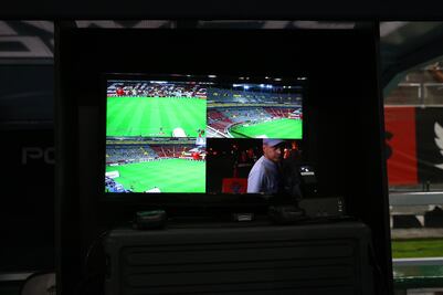 Abusan del VAR... Y los regañan