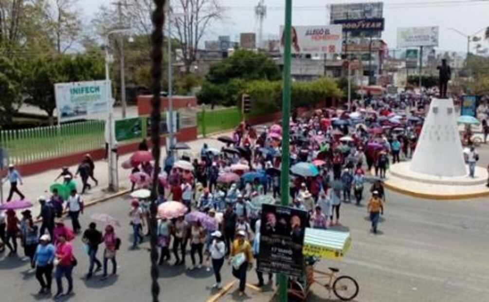 En el Día del Maestro, exigen cancelación de la reforma educativa con marchas