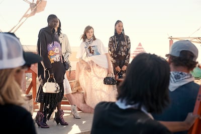 Descubre el detrás de cámaras de la nueva campaña de Coach