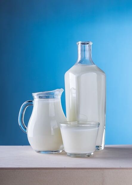 Estas son las 3 marcas que no venden leche de vaca, según Profeco