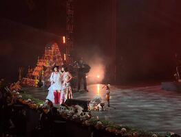 Lila Downs honra a los difuntos y alza la voz por las mujeres en el Auditorio Nacional