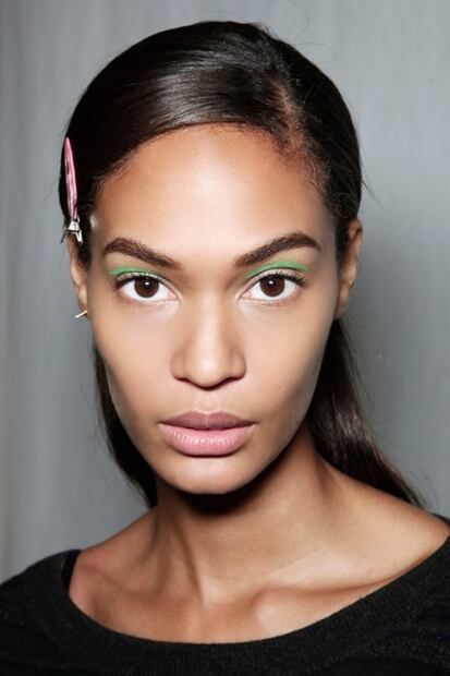 Este maquillaje neón serán la tendencia favorita para llevar en primavera