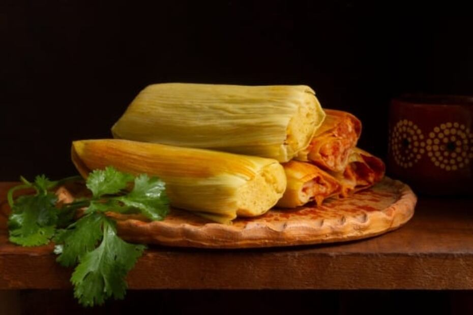 Prepara la masa para los tamales del Día de la Candelaria 