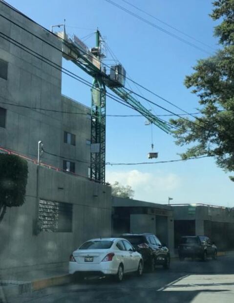 Vecinos de Tecamachalco exigen frenar construcciones irregulares
