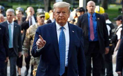 Trump asegura que fue al búnker de la Casa Blanca "sólo para hacer una inspección"