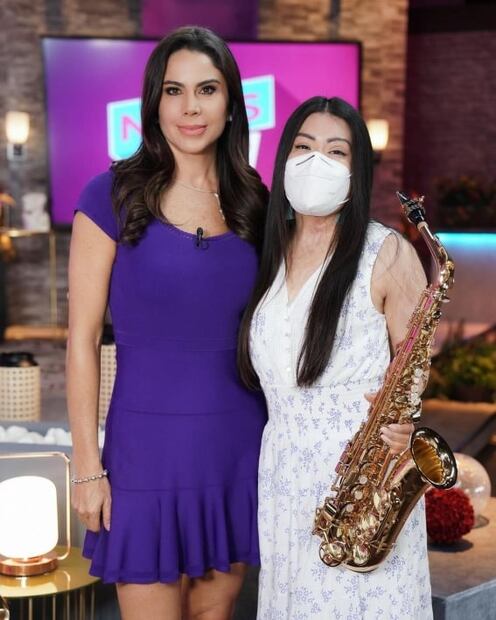 Paola Rojas impone moda con el minivestido ideal para la primavera