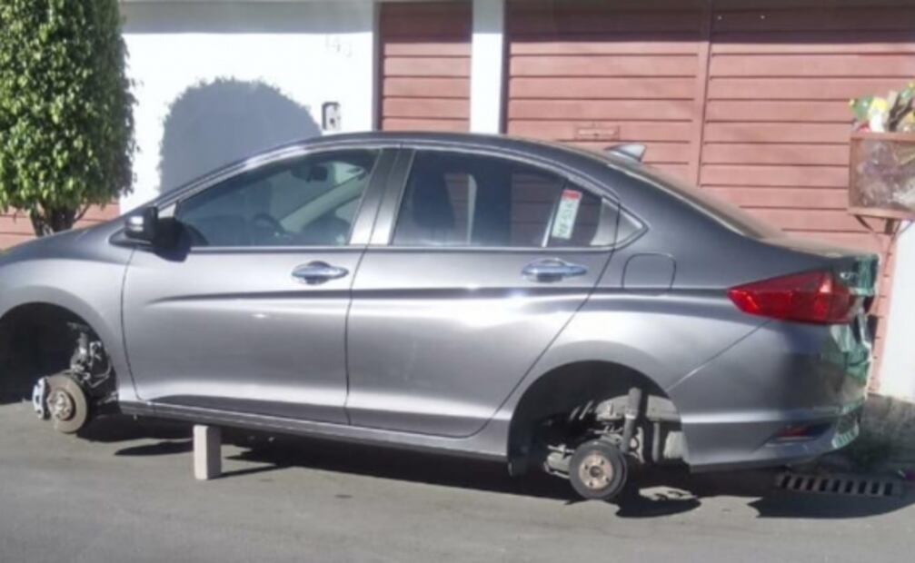 Colonos padecen por desvalijamiento de autos en Naucalpan