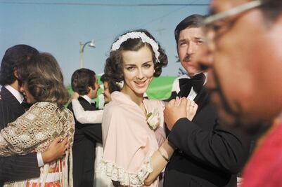 Yvonne Venegas crea desde el archivo de su padre