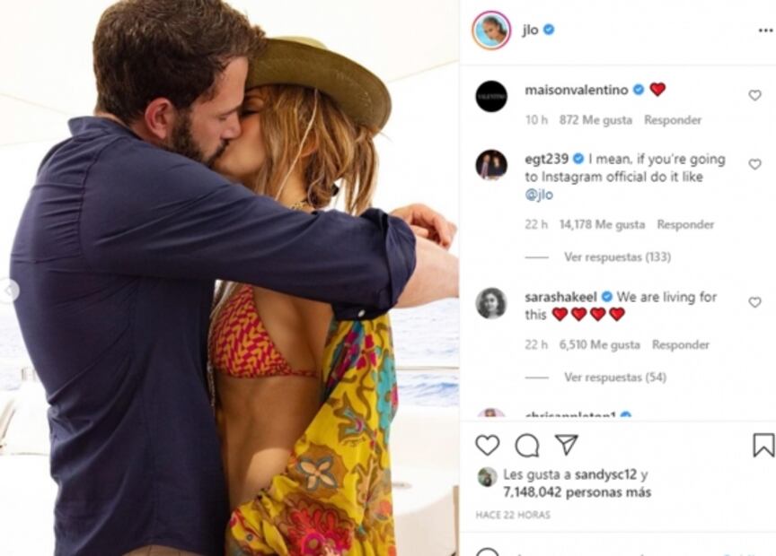 JLo hace oficial su relación con Ben Affleck y presume cuerpazo a sus 52 años