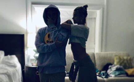 Justin Bieber y Hailey Baldwin bromean con falso embarazo