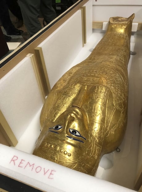 EU devuelve a Egipto sarcófago robado hace ocho años