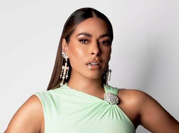 Galilea Montijo se une a la tendencia "no pants"