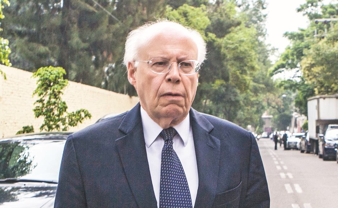 Fondos. El secretario de Salud, José Narro, pidió a los legisladores destinar recursos a reconstruir la infraestructura de salud (ARCHIVO EL UNIVERSAL)