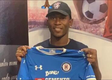 Brayan Angulo ya presume ser el nuevo refuerzo de Cruz Azul