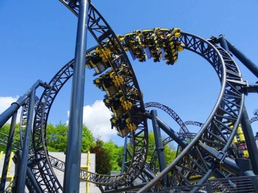 ¡Qué nervio! Las 5 montañas rusas más extremas del mundo